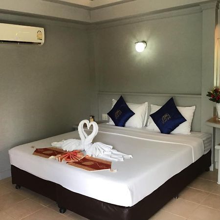 Patonglegendhotel Екстериор снимка